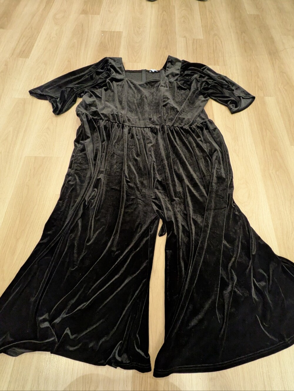 Ivy City Black Velvet Jumpsuit Size 5xl